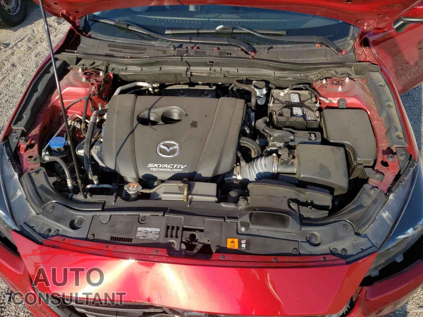MAZDA 3 2018 - 3MZBN1L36JM237724