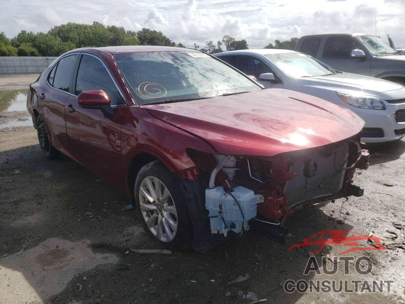 TOYOTA CAMRY 2018 - 4T1B11HK8JU522933