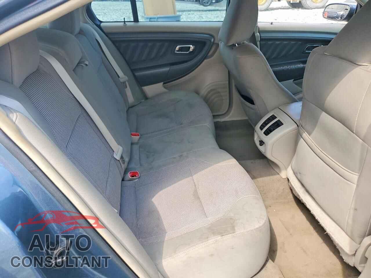 FORD TAURUS 2010 - 1FAHP2EW4AG158105