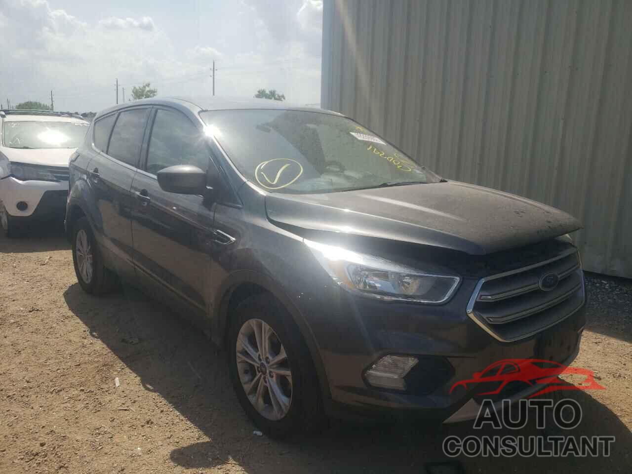FORD ESCAPE 2017 - 1FMCU0GD2HUC00291