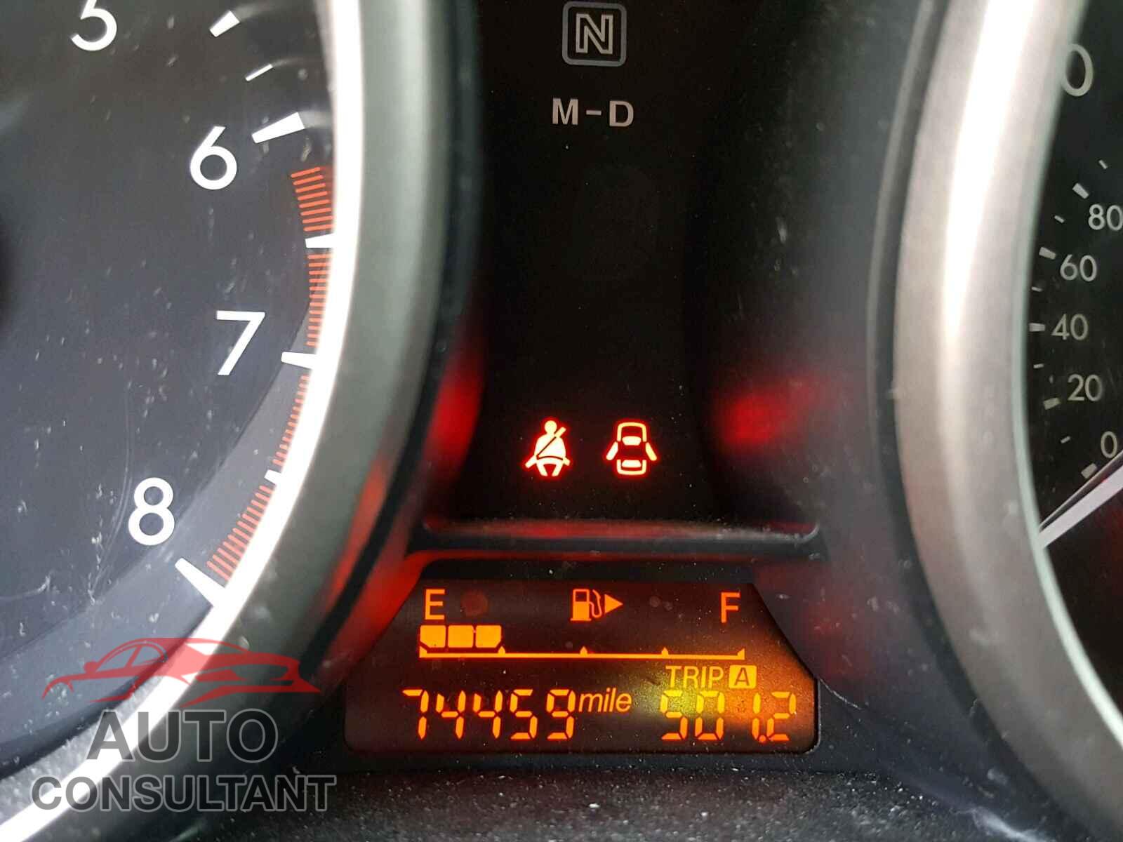MAZDA 5 2015 - JM1CW2BL8F0186099