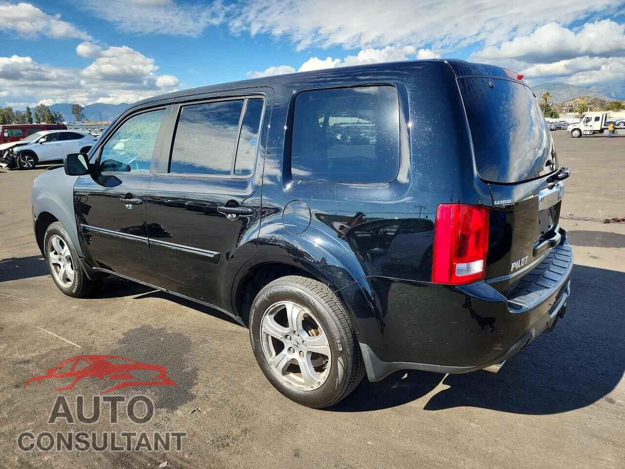 HONDA PILOT 2013 - 5FNYF4H72DB044003