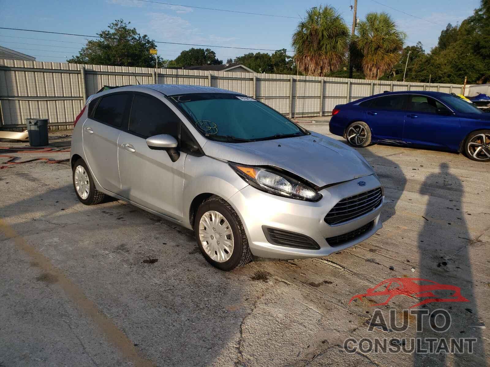 FORD FIESTA 2017 - 3FADP4TJ0HM149662