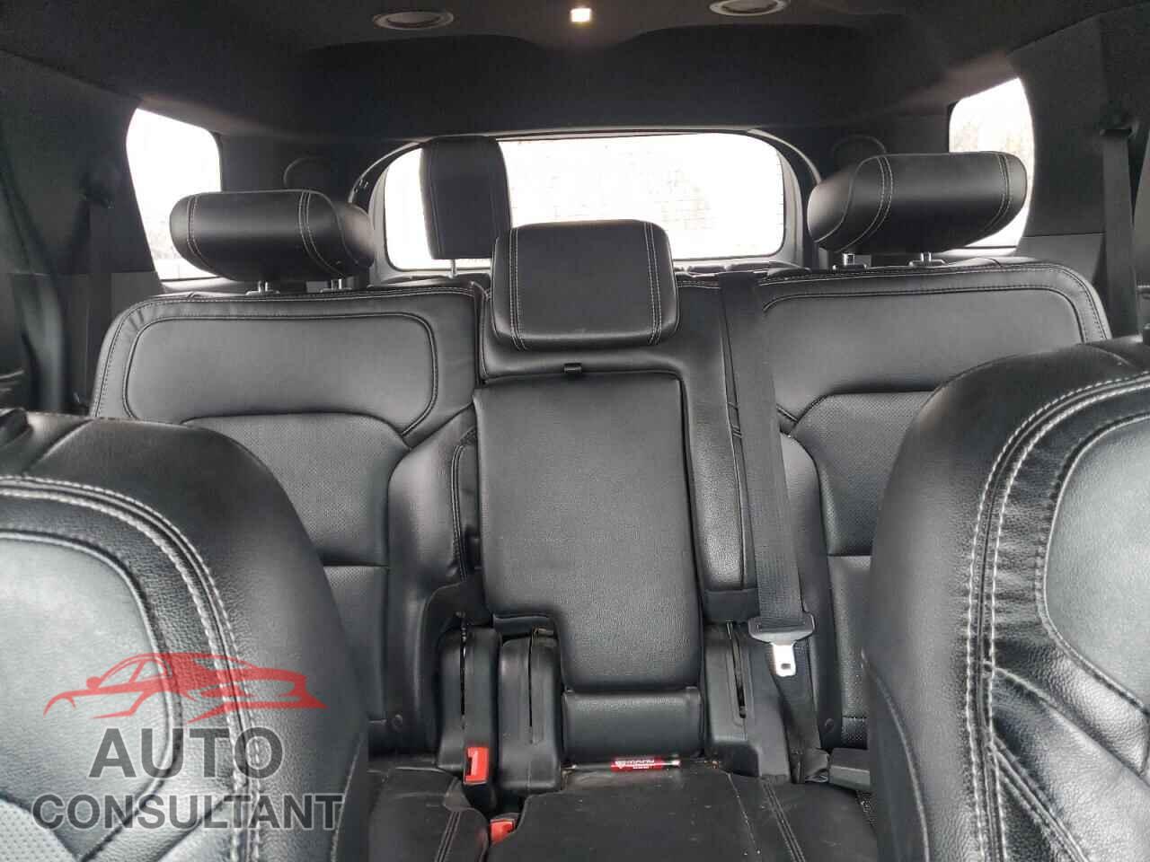 FORD EXPLORER 2018 - 1FM5K7F84JGB10995