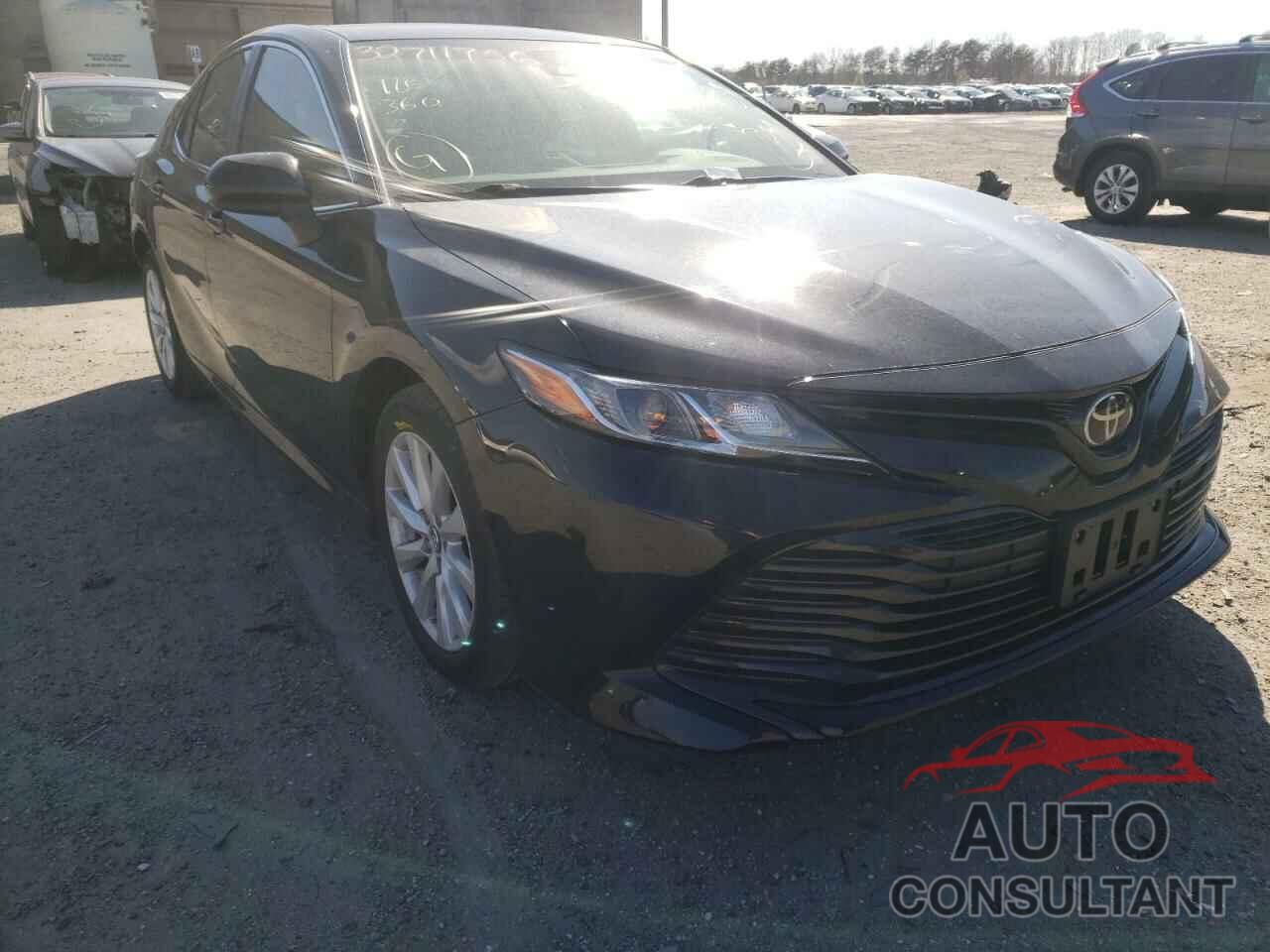 TOYOTA CAMRY 2018 - 4T1B11HK9JU054839