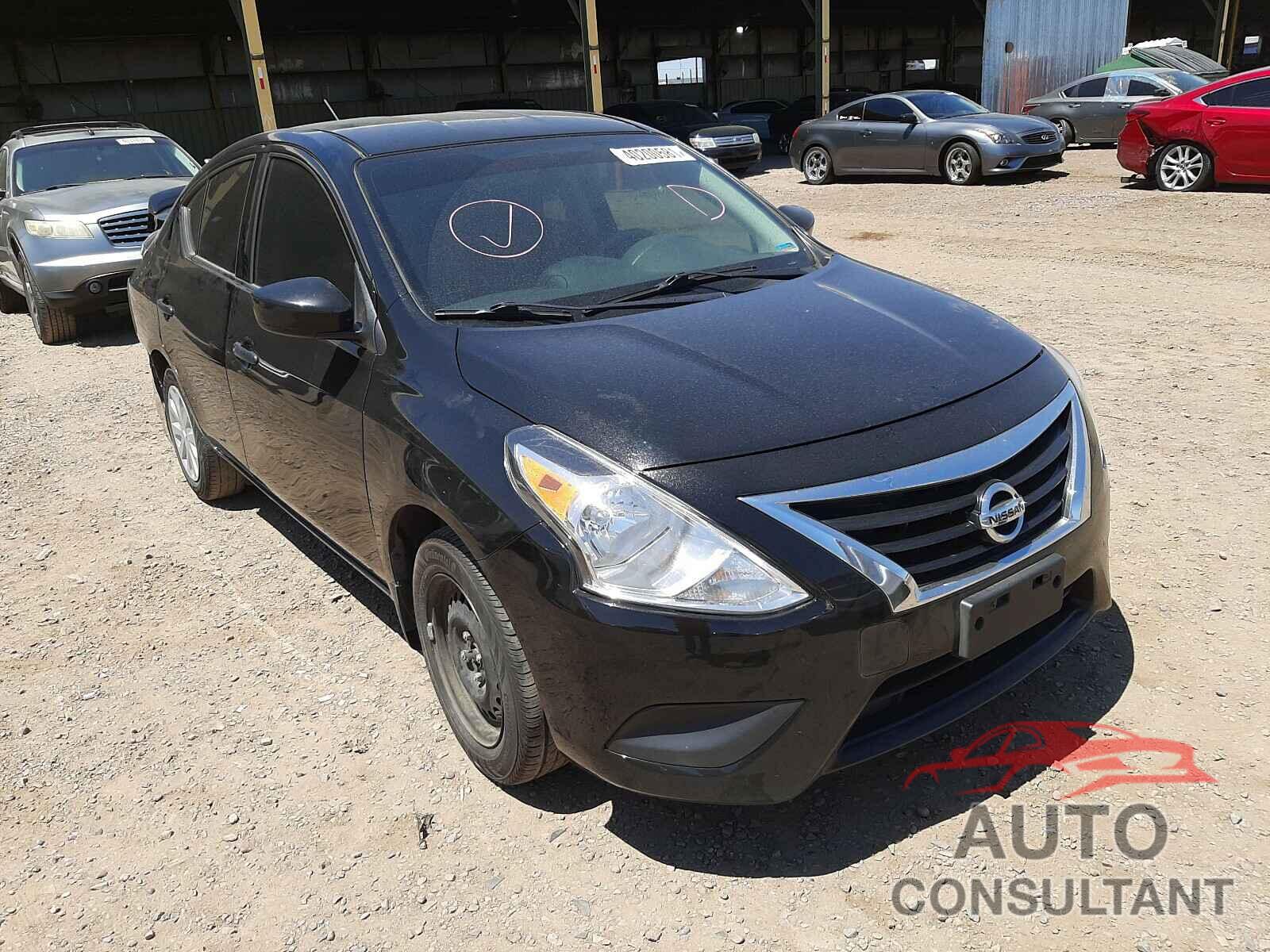 NISSAN VERSA 2018 - 3N1CN7AP7JL840626