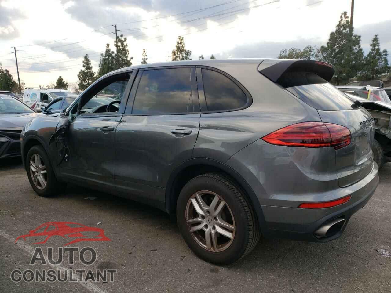 PORSCHE CAYENNE 2016 - WP1AA2A24GKA11349