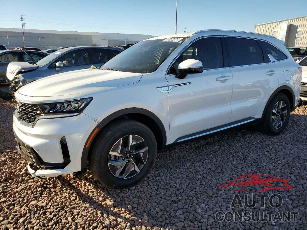 KIA SORENTO 2023 - KNDRH4LG6P5173664