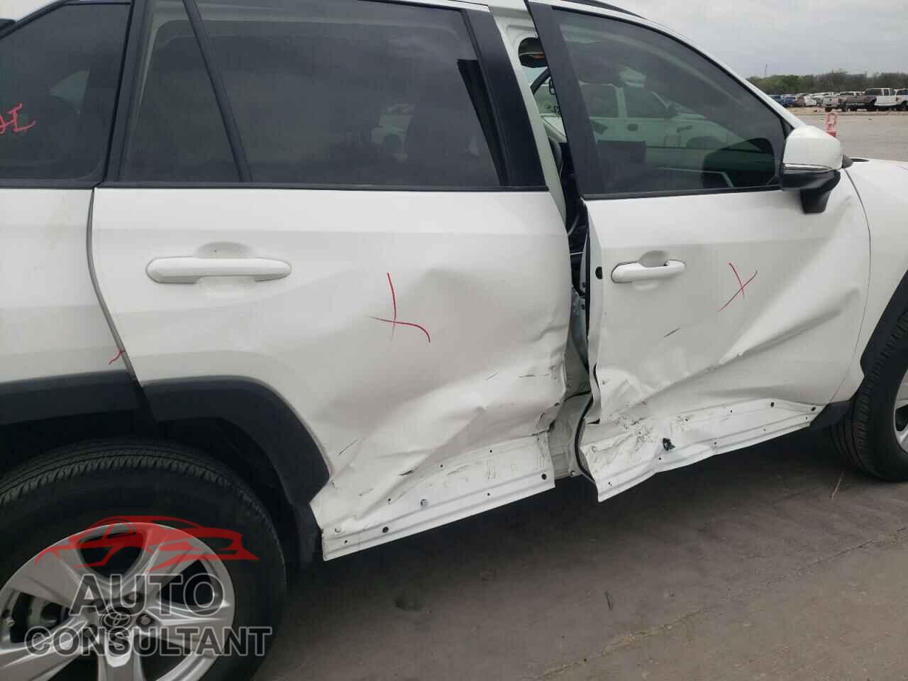 TOYOTA RAV4 2021 - 2T3W1RFV7MC143979