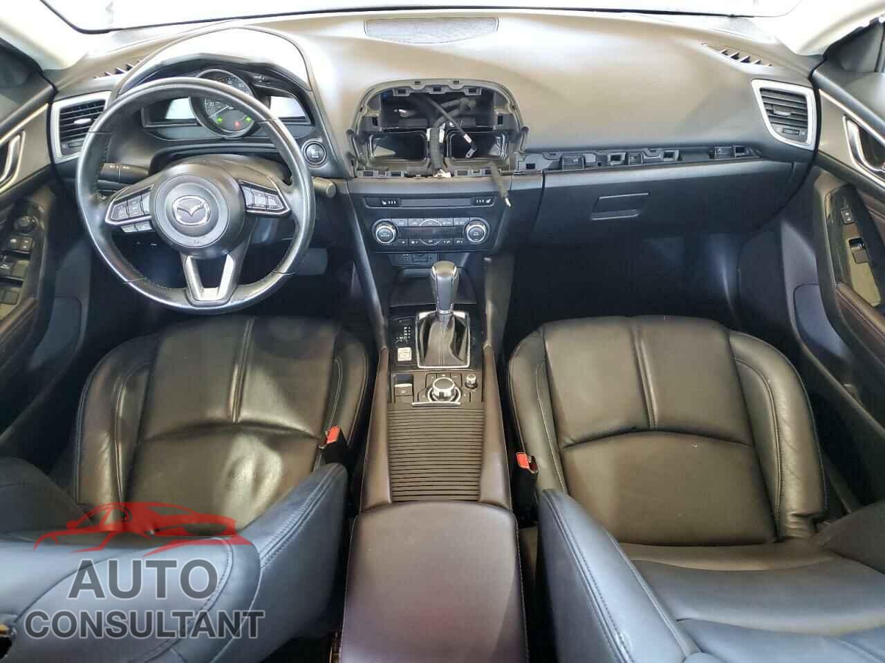 MAZDA 3 2017 - 3MZBN1V79HM118866
