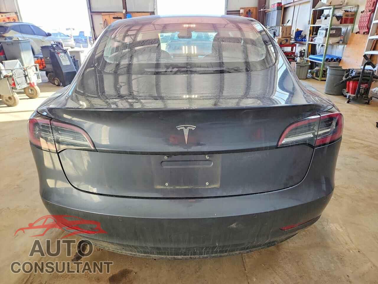 TESLA MODEL 3 2018 - 5YJ3E1EA2JF028861