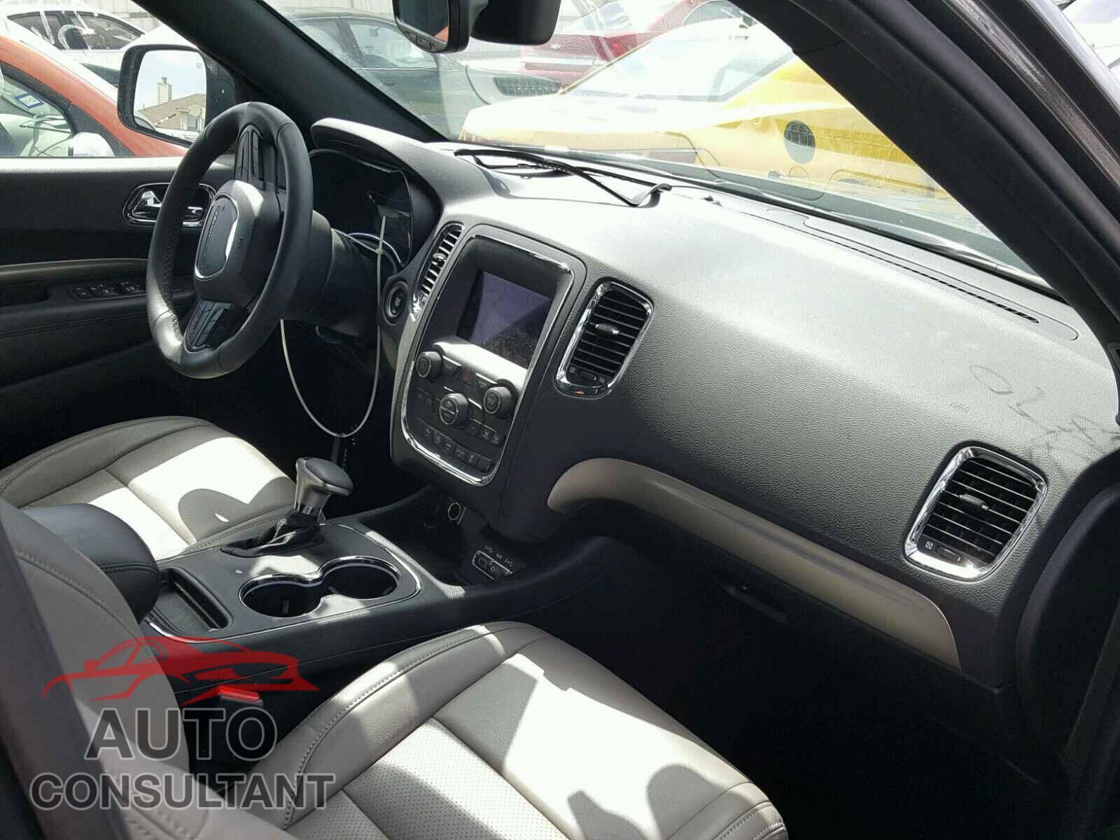 DODGE DURANGO SXT 2018 - 1C4RDHAG2JC323570