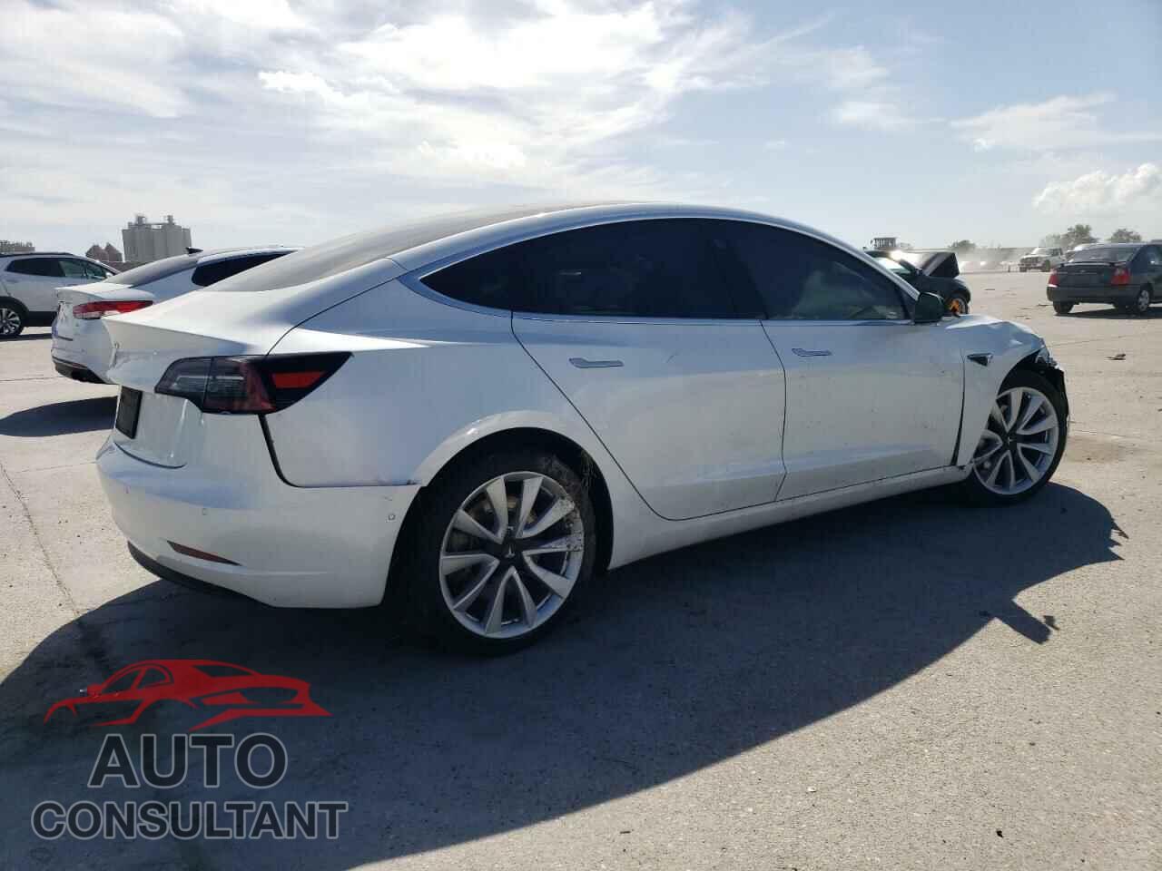 TESLA MODEL 3 2019 - 5YJ3E1EA2KF486904