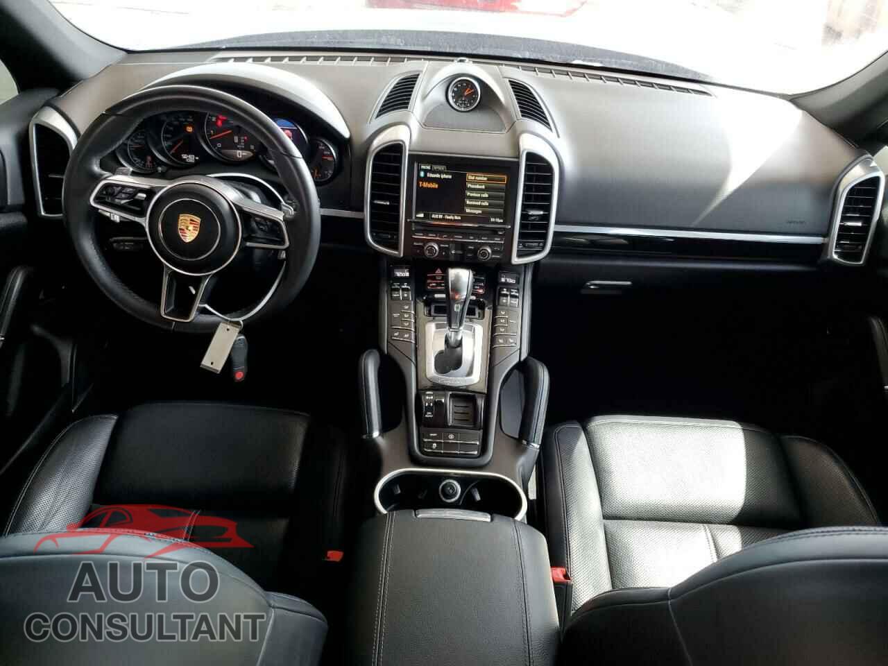 PORSCHE CAYENNE 2016 - WP1AA2A27GKA37153