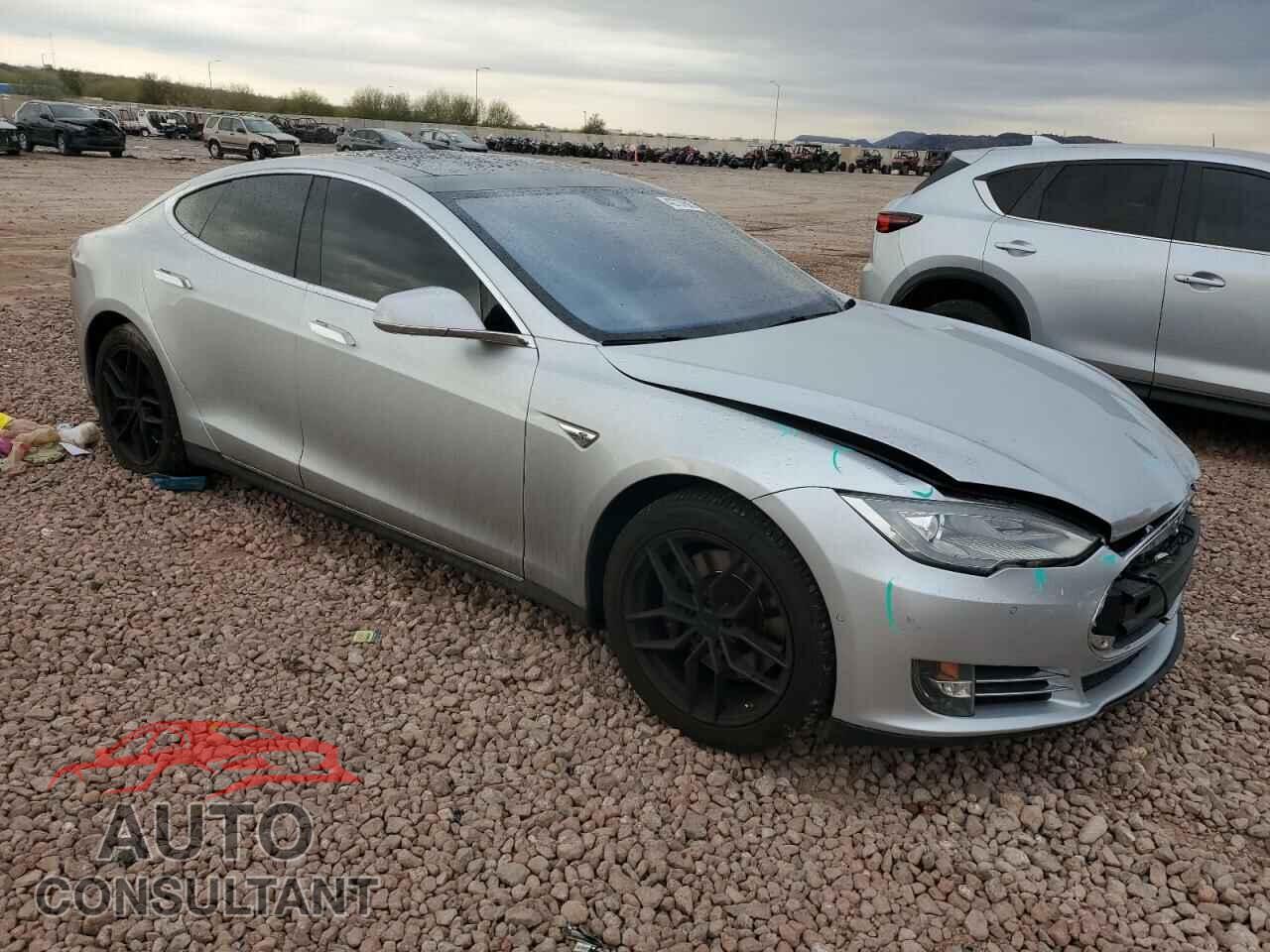 TESLA MODEL S 2014 - 5YJSA1H16EFP60807