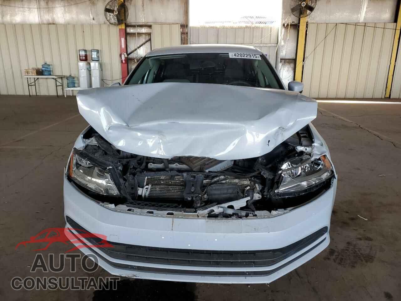 VOLKSWAGEN JETTA 2017 - 3VW2B7AJ5HM312663