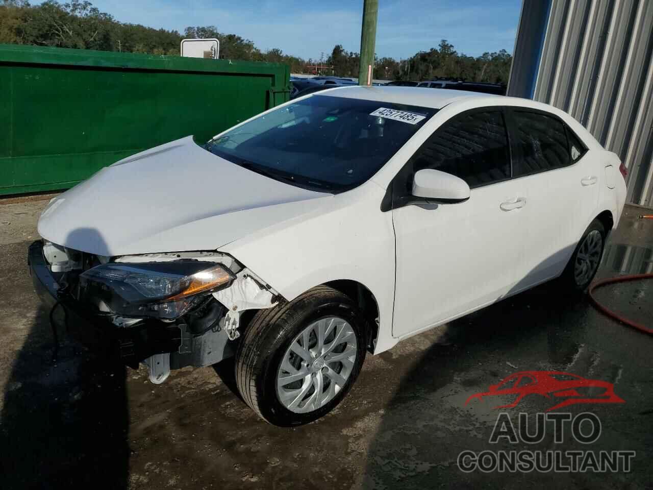 TOYOTA COROLLA 2018 - 5YFBURHEXJP823494