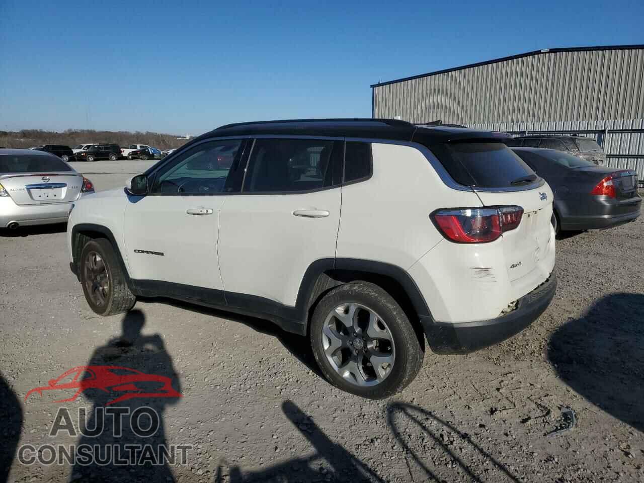 JEEP COMPASS 2018 - 3C4NJDCB8JT423601