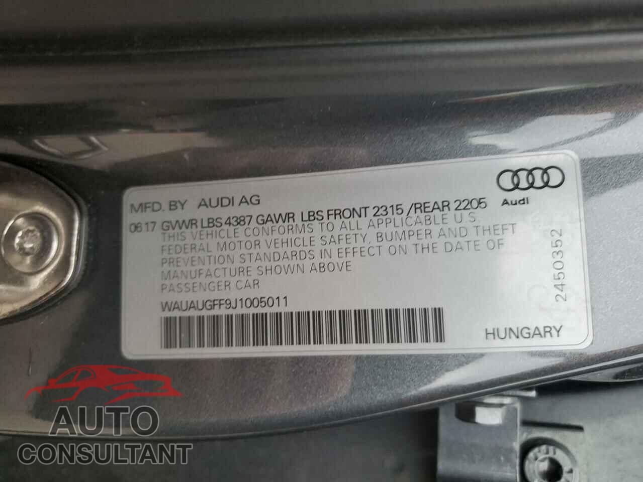 AUDI A3 2018 - WAUAUGFF9J1005011