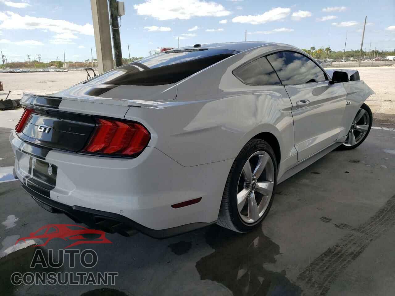 FORD MUSTANG 2019 - 1FA6P8CF6K5152512