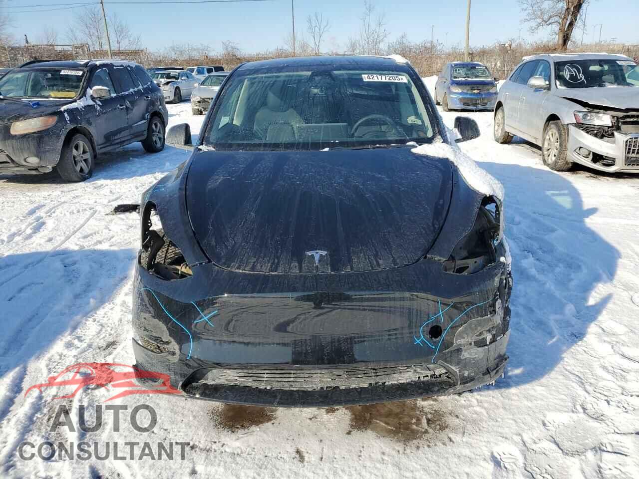 TESLA MODEL Y 2023 - LRWYGDFD3PC966946