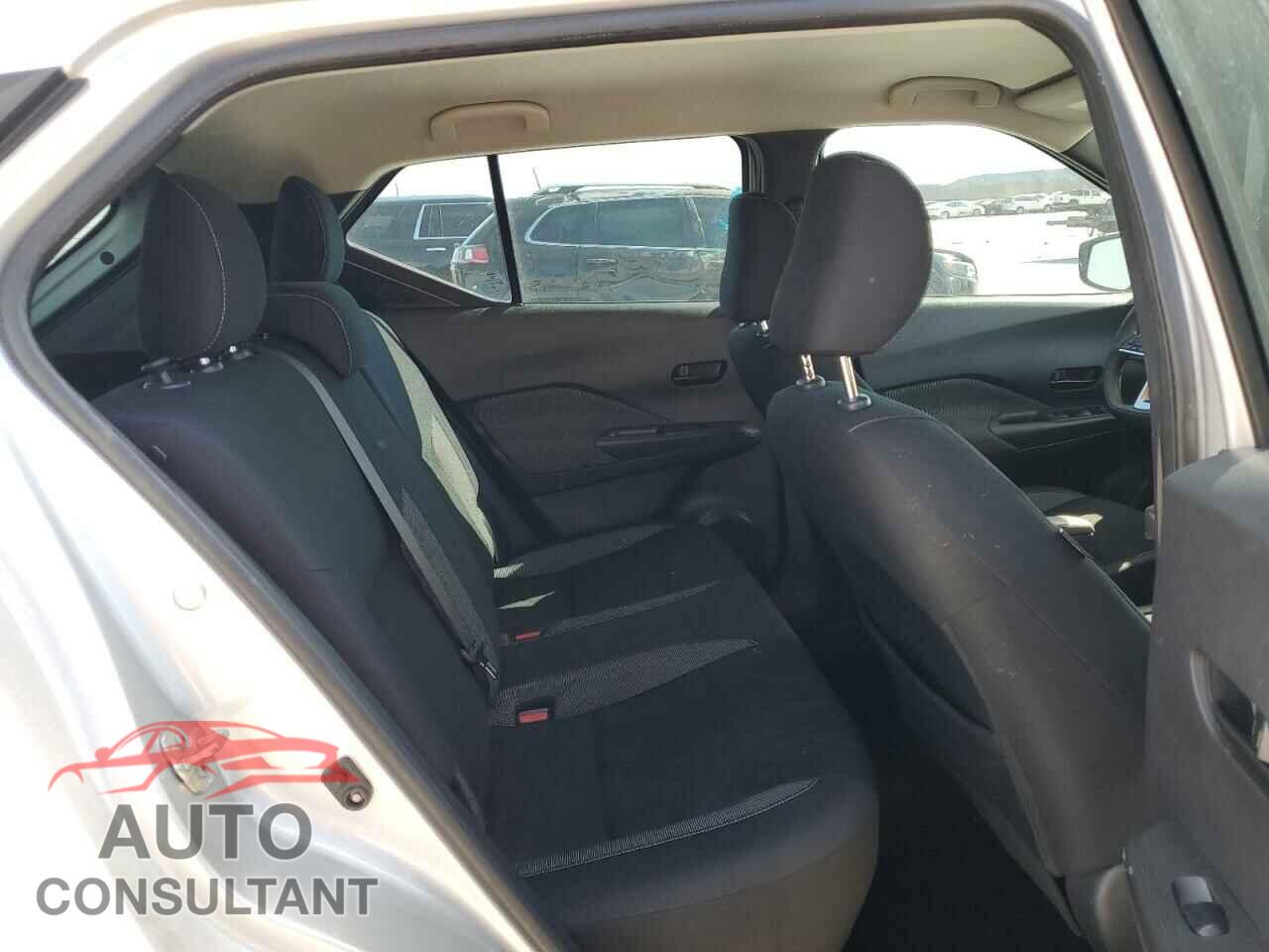 NISSAN KICKS 2019 - 3N1CP5CU3KL566084