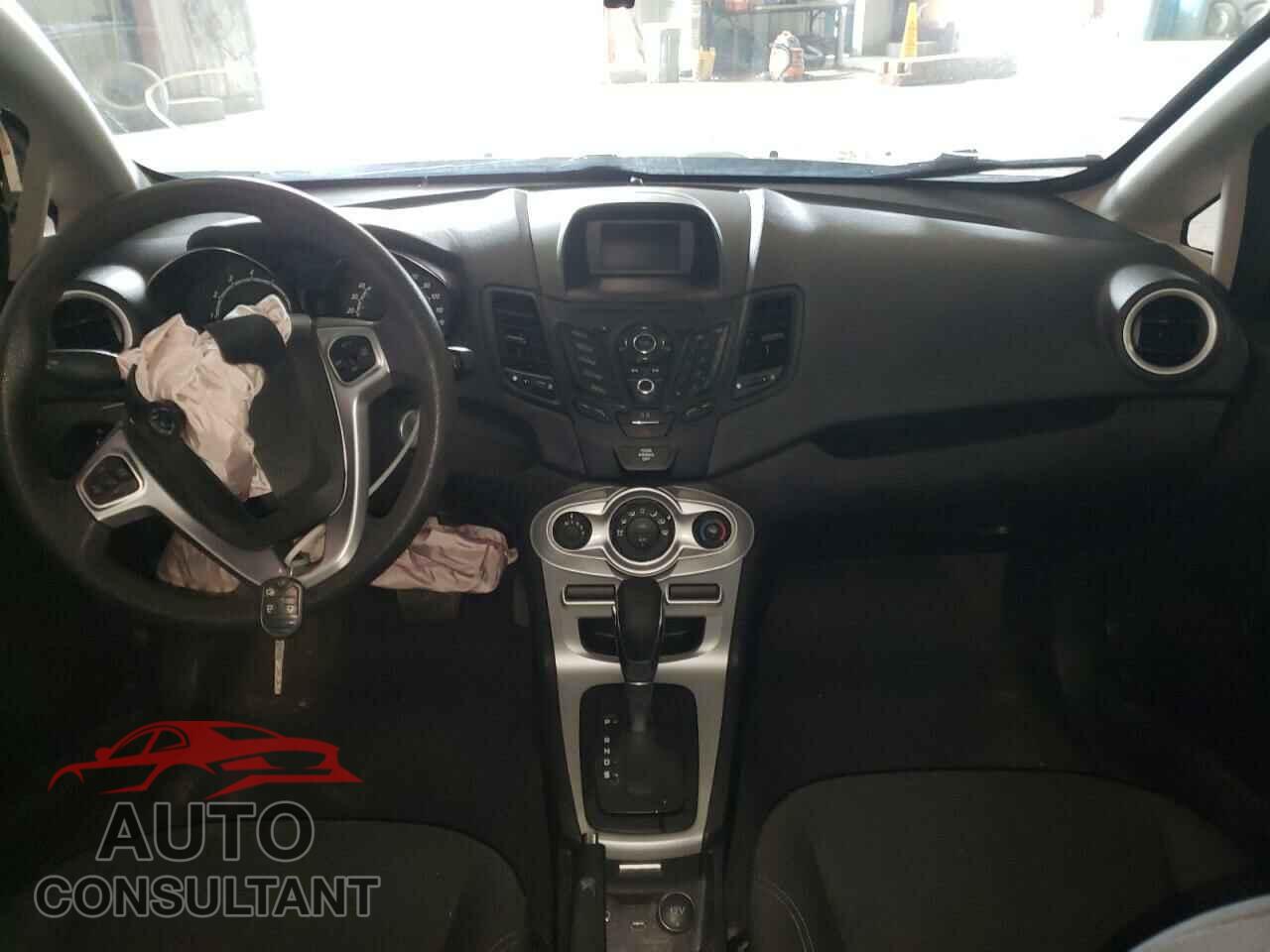 FORD FIESTA 2019 - 3FADP4EJ8KM155293