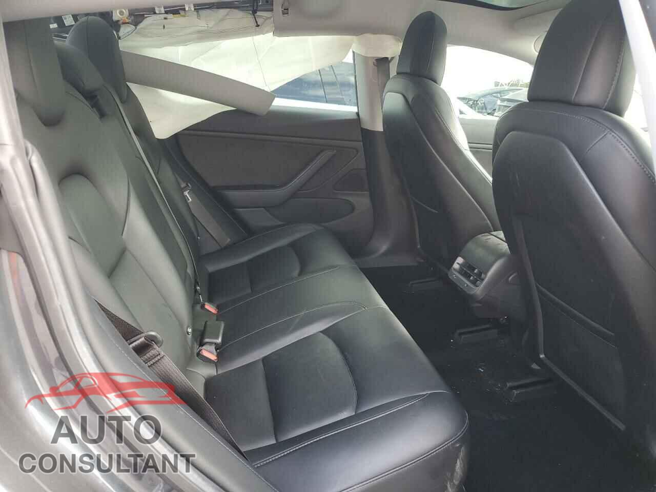 TESLA MODEL 3 2018 - 5YJ3E1EA5JF034573