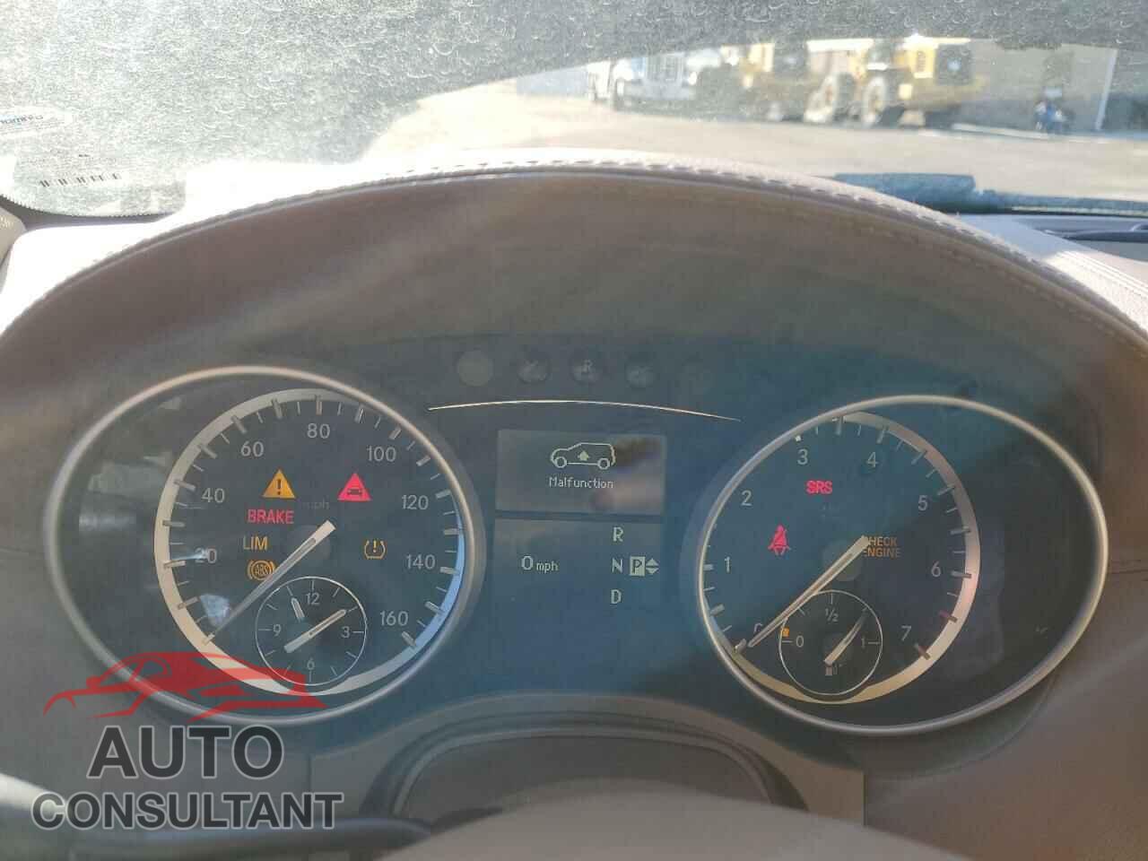 MERCEDES-BENZ GL-CLASS 2011 - 4JGBF7BE8BA649028