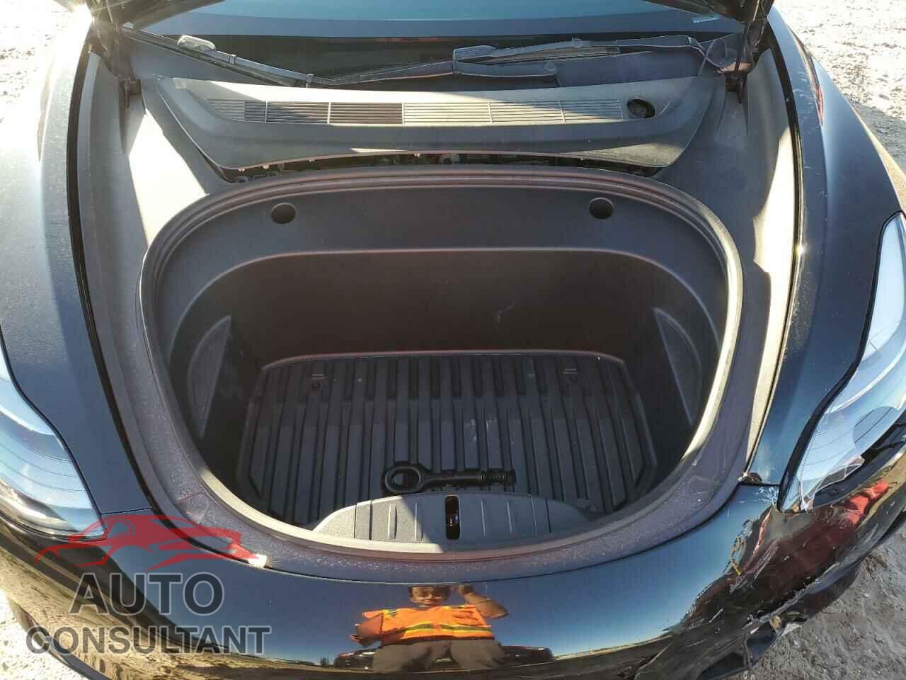TESLA MODEL 3 2021 - 5YJ3E1EA8MF092813
