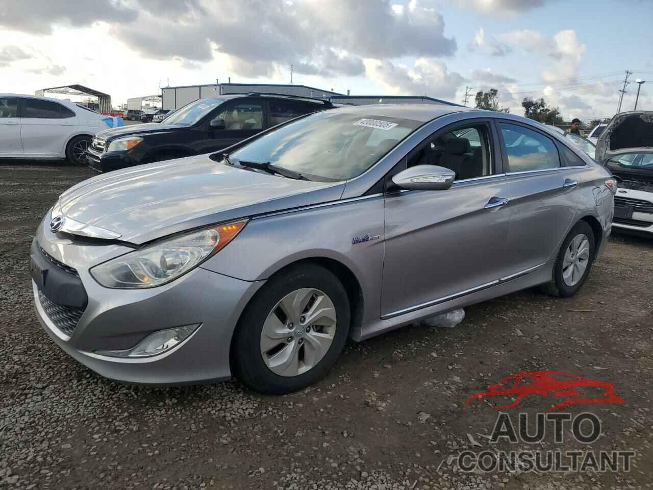 HYUNDAI SONATA 2013 - KMHEC4A43DA088317