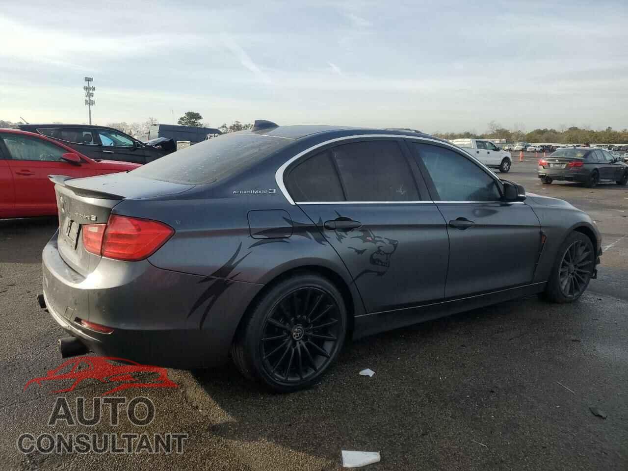 BMW 3 SERIES 2013 - WBA3F9C59DF145092
