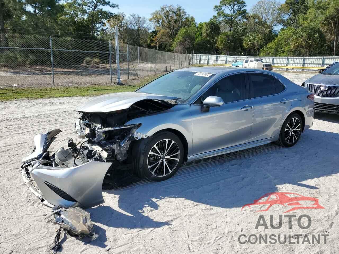 TOYOTA CAMRY 2018 - 4T1B11HK4JU068633