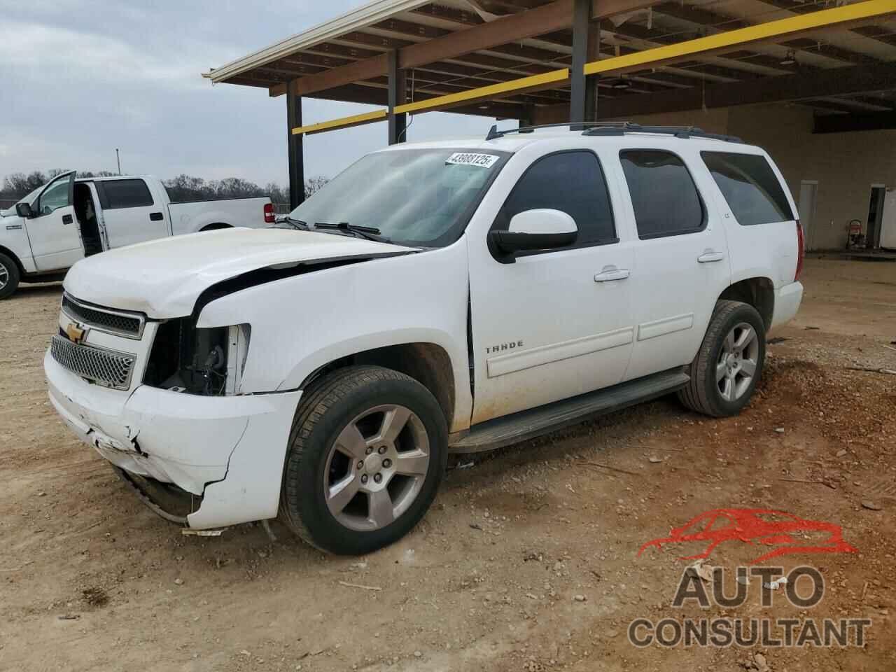CHEVROLET TAHOE 2013 - 1GNSCBE08DR234030