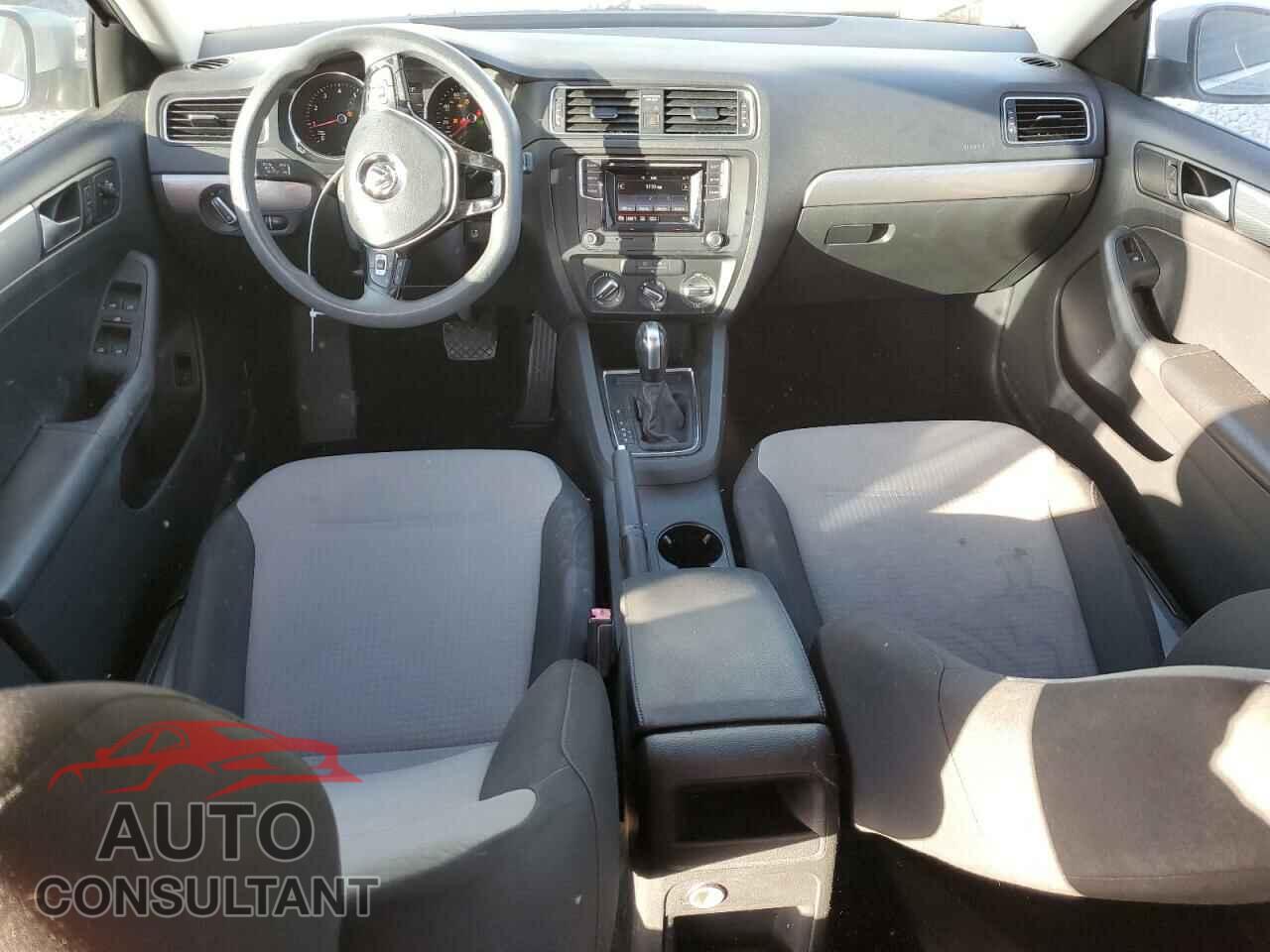 VOLKSWAGEN JETTA 2017 - 3VW2B7AJ9HM252676