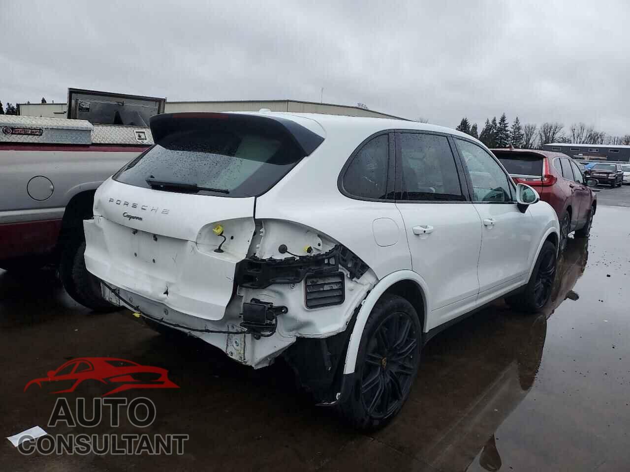 PORSCHE CAYENNE 2018 - WP1AA2A2XJKA02081