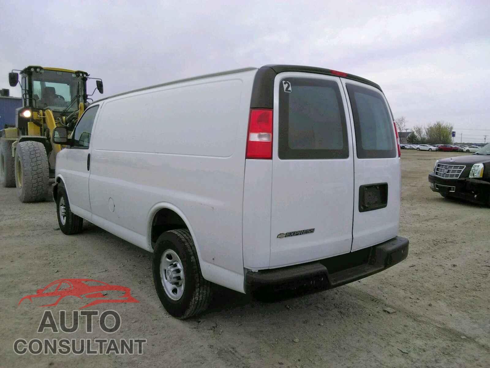 CHEVROLET EXPRESS 2020 - 1GCWGAFP9L1161915
