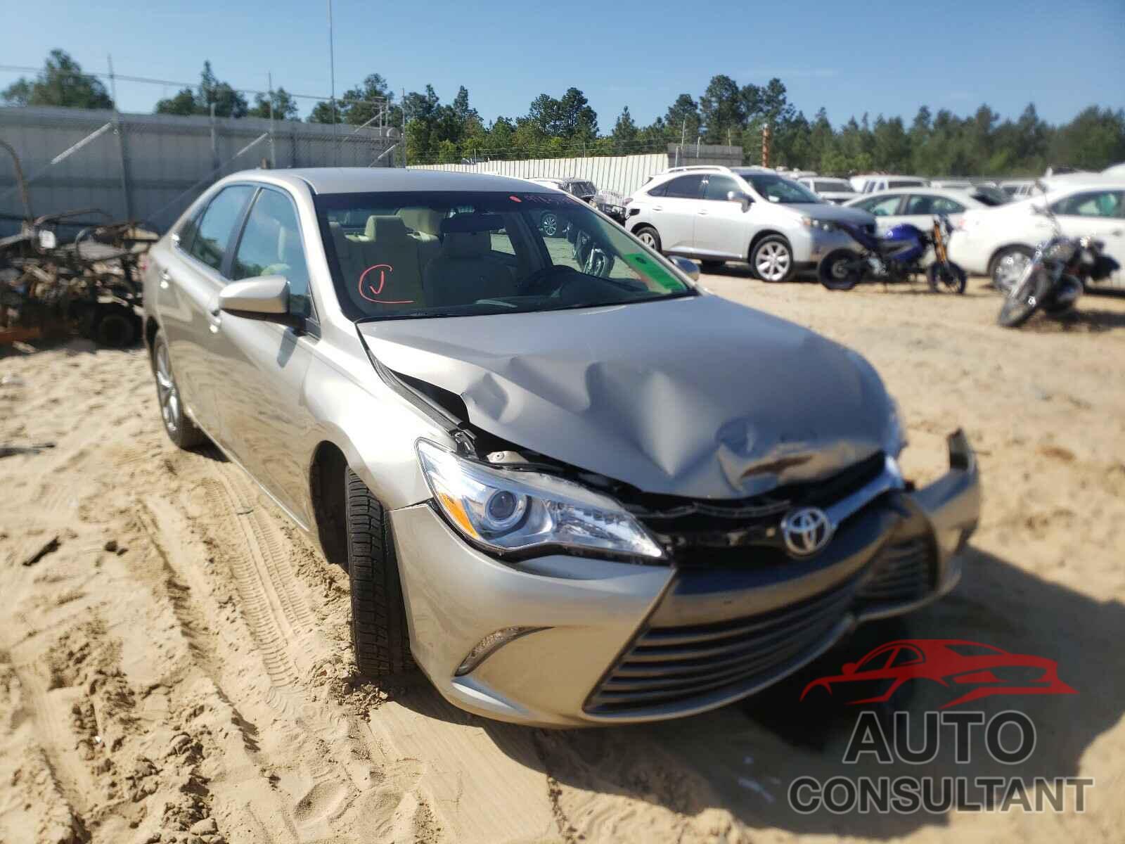 TOYOTA CAMRY 2016 - 4T4BF1FK0GR553841