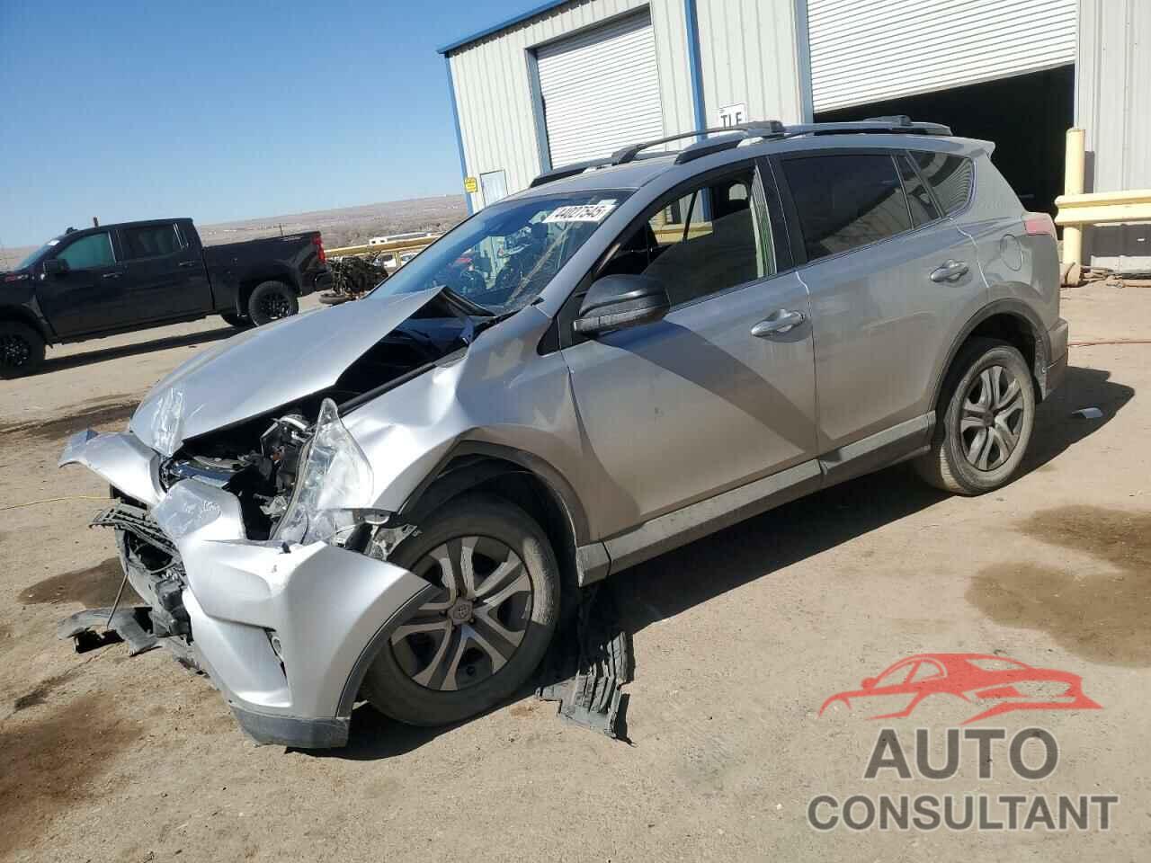 TOYOTA RAV4 2018 - JTMBFREV8JJ209613