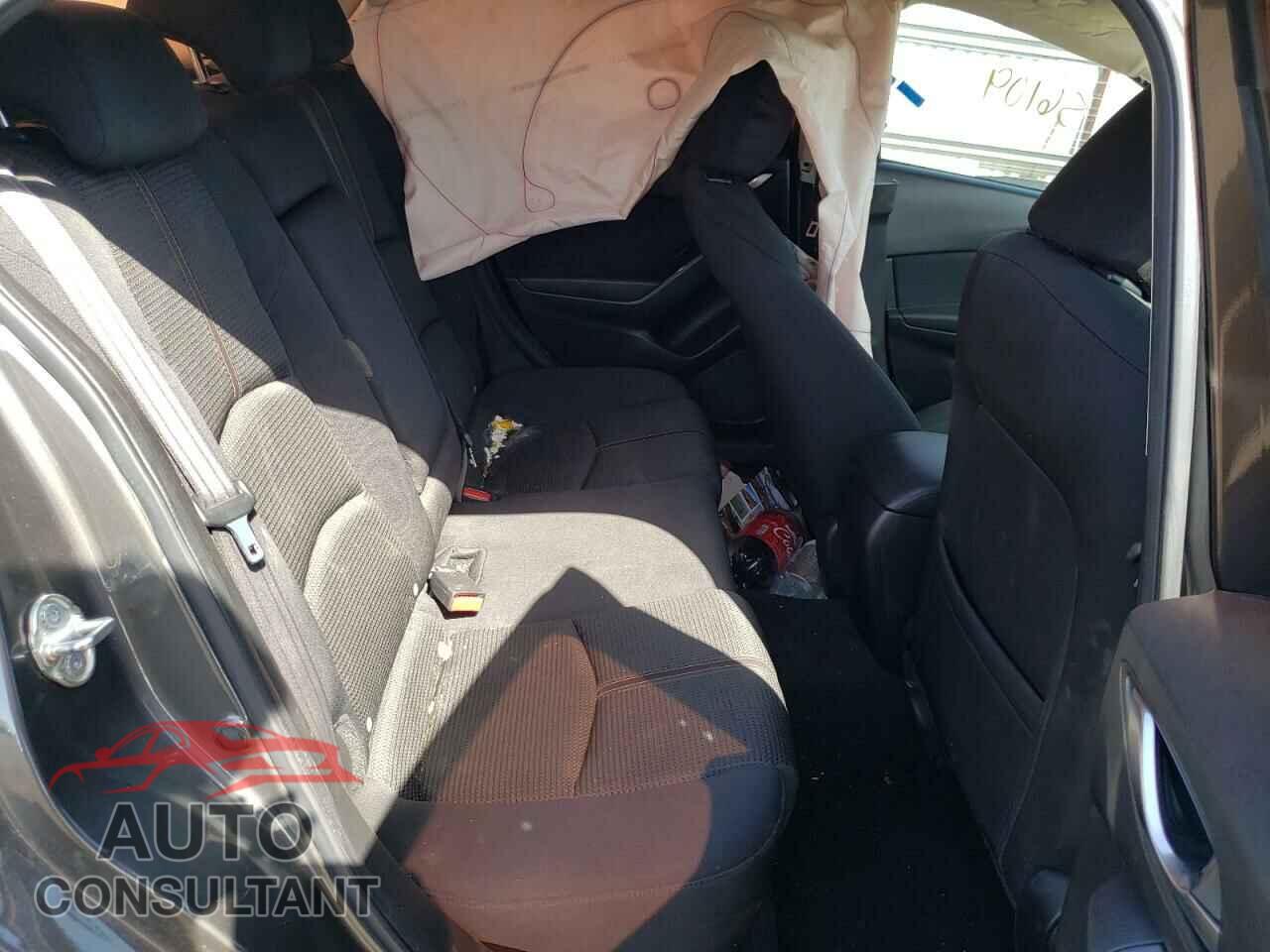 MAZDA 3 2018 - 3MZBN1U71JM161234