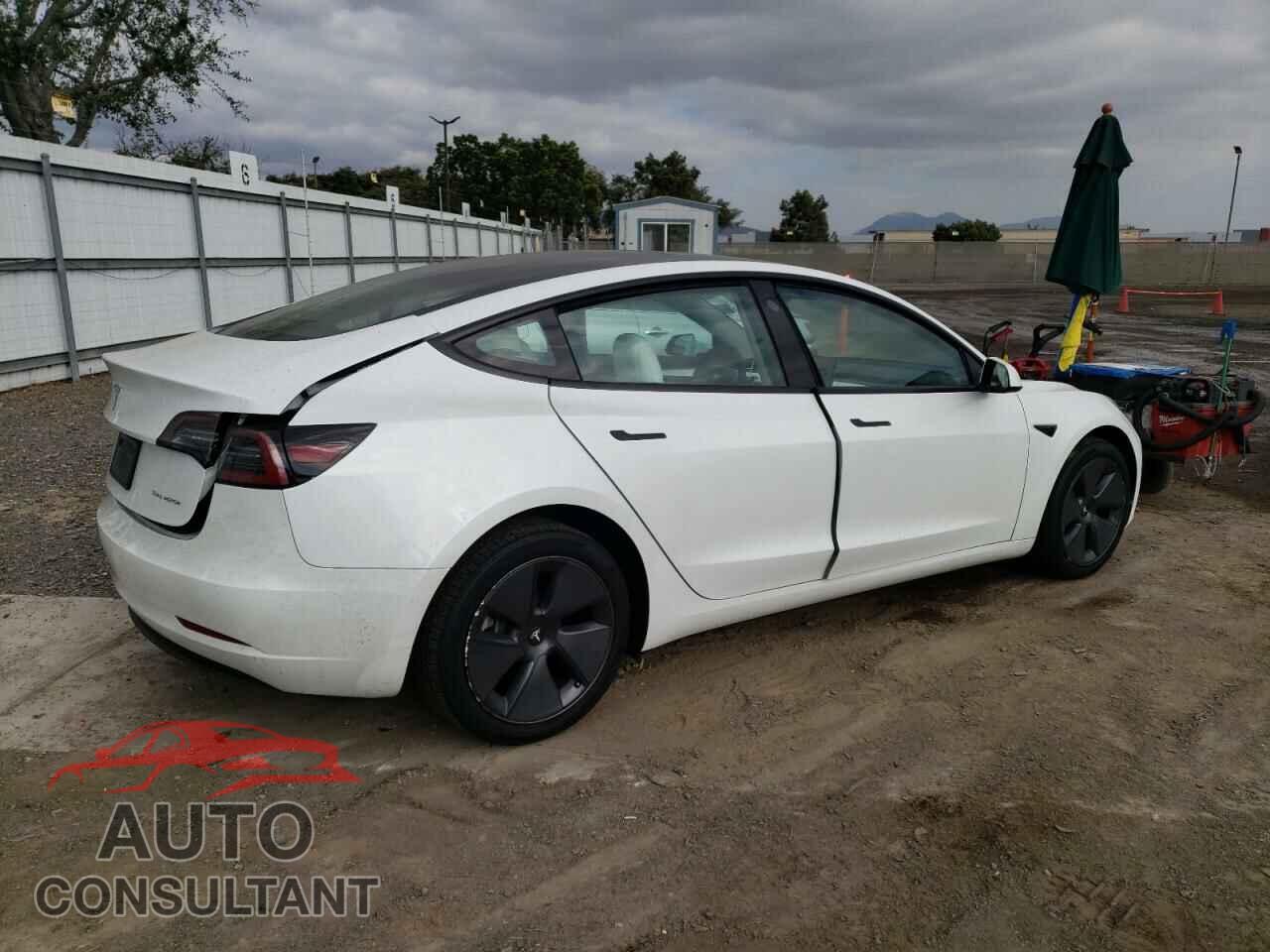 TESLA MODEL 3 2022 - 5YJ3E1EBXNF363493