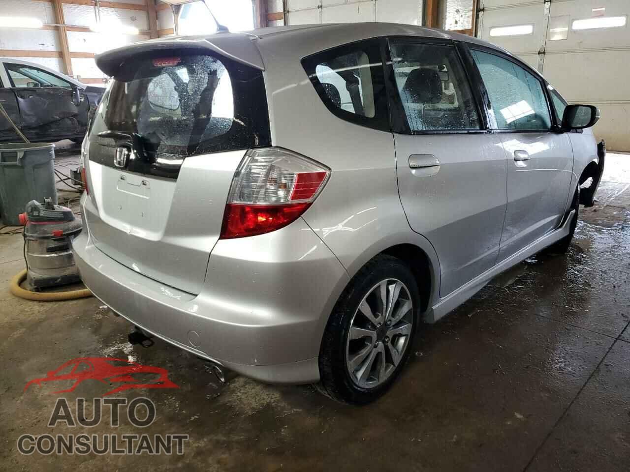 HONDA FIT 2012 - JHMGE8H56CC018163