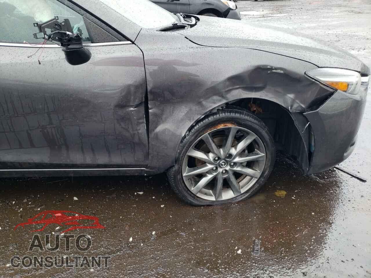 MAZDA 3 2018 - 3MZBN1M33JM164147