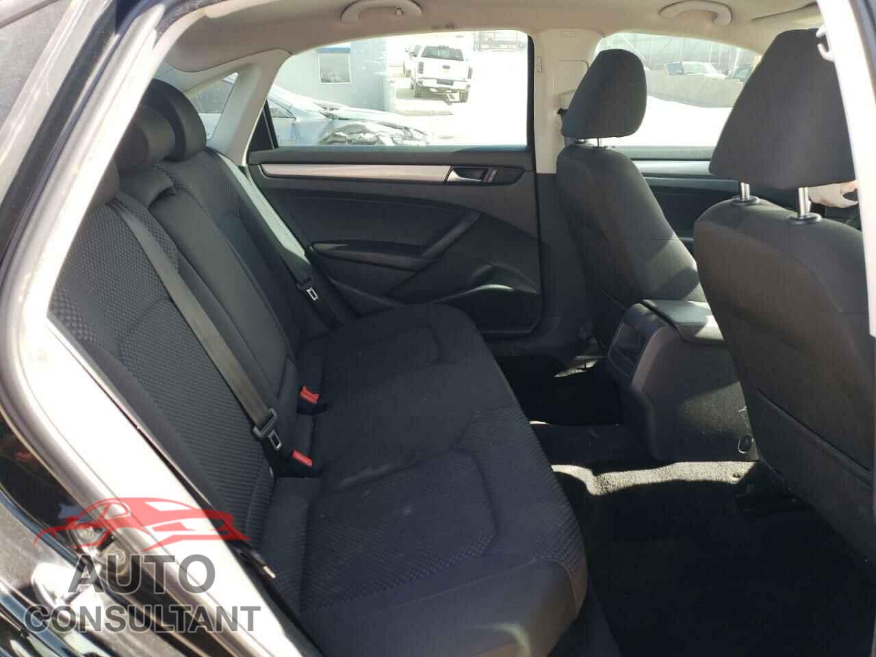 VOLKSWAGEN PASSAT 2012 - 1VWAH7A32CC089486