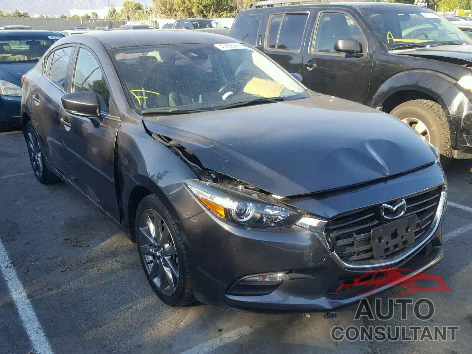 MAZDA 3 2018 - 3MZBN1V34JM189654