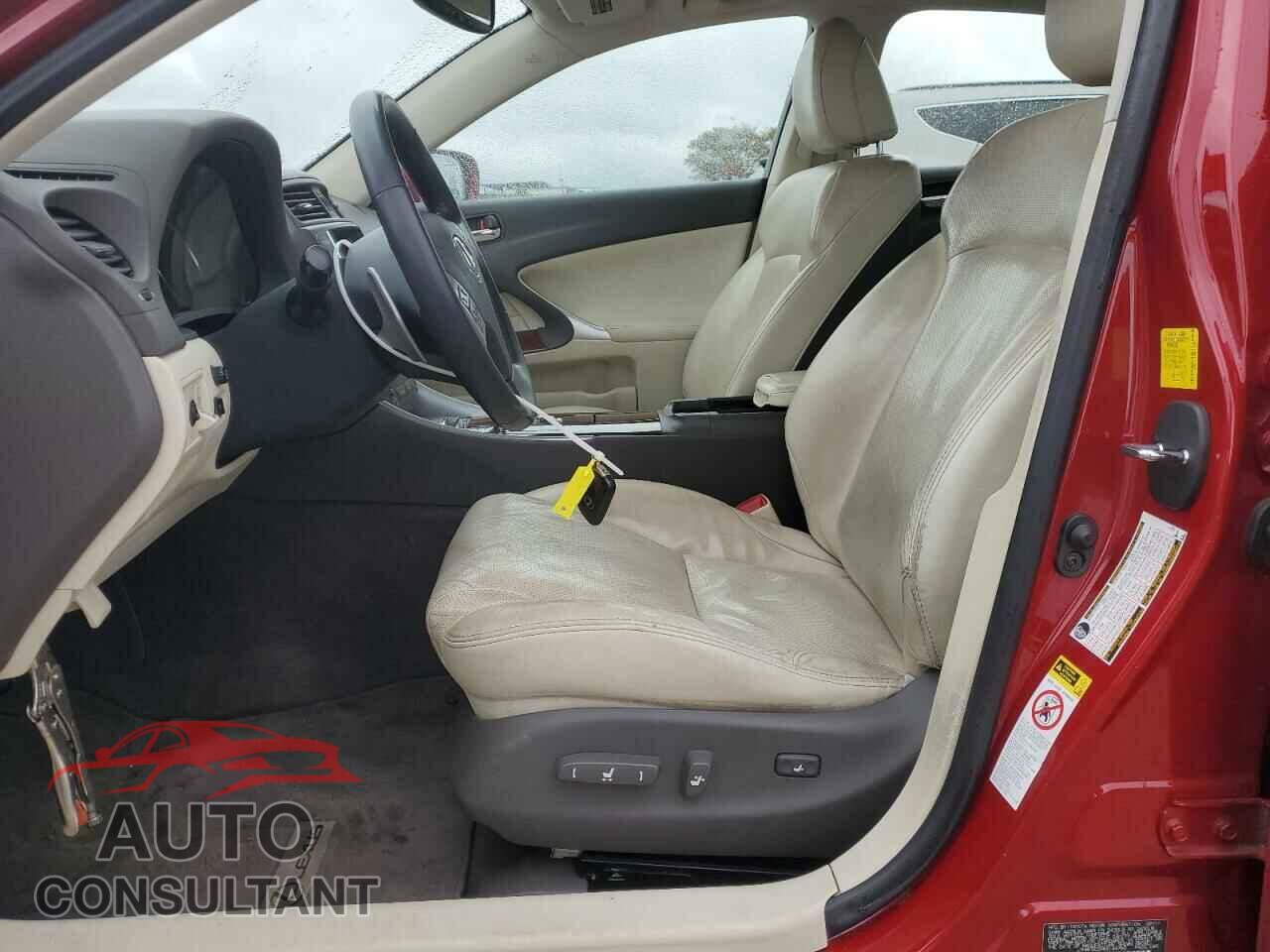 LEXUS IS 2011 - JTHBF5C2XB5144760