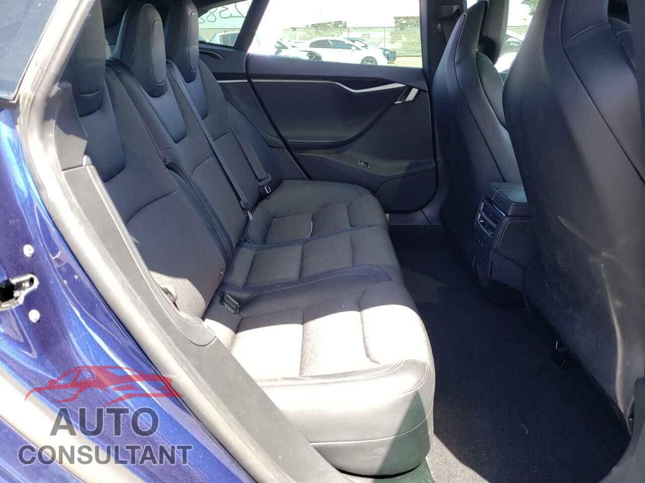 TESLA MODEL S 2019 - 5YJSA1E2XKF299989