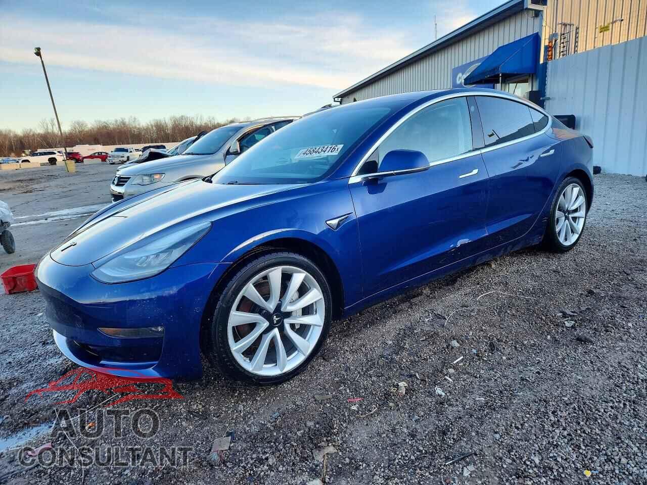 TESLA MODEL 3 2018 - 5YJ3E1EB0JF054786