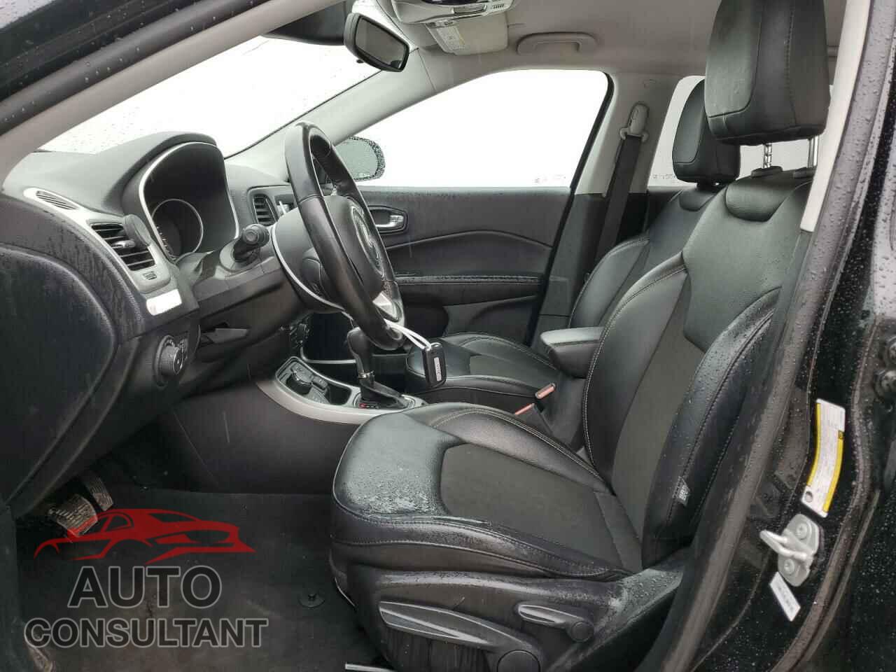 JEEP COMPASS 2020 - 3C4NJDBB7LT240260