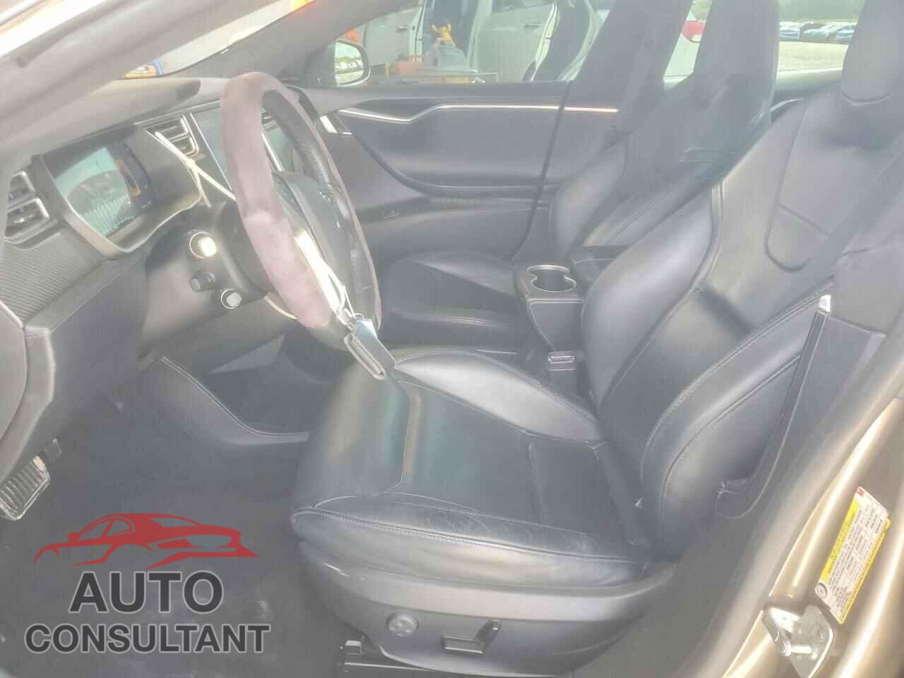 TESLA MODEL S 2016 - 5YJSA1E20GF131415